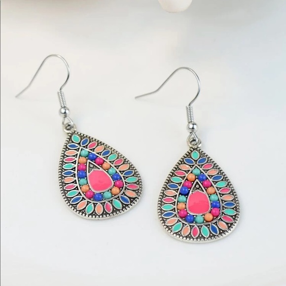 Beautiful Beaded Silver Earrings - Picture 1 of 3